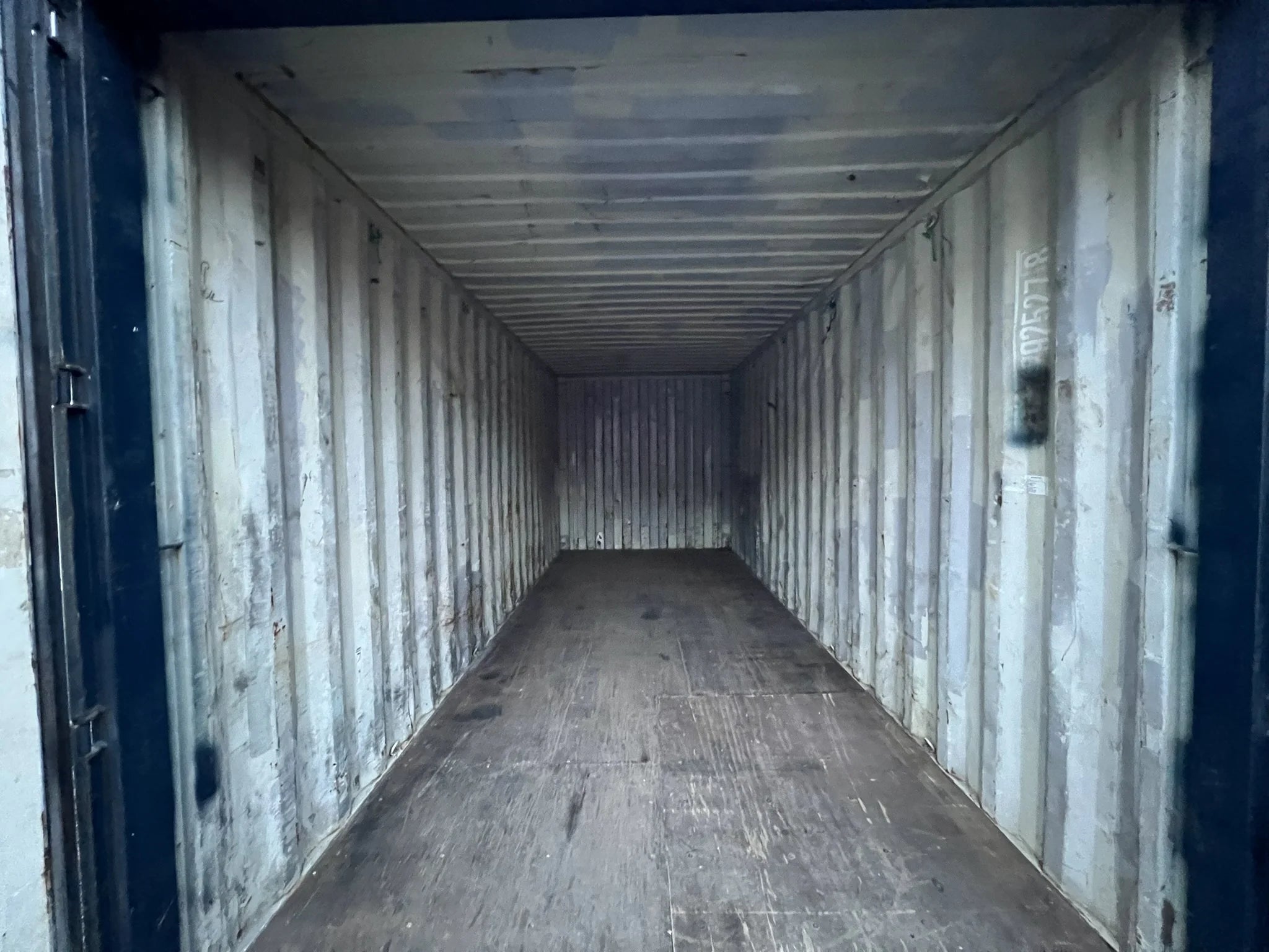 Container Marittimo Usato 20 Piedi Pronto all'Uso per Stoccaggio Sicuro