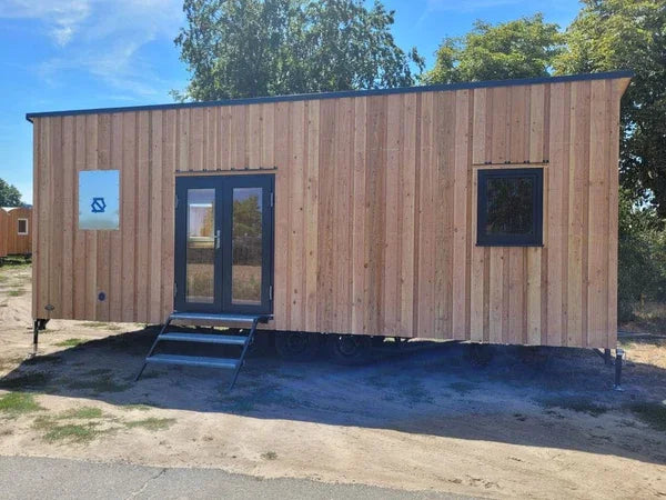 Modulo Abitativo Polivalente Mobile 15,5 mq con Interni in Legno e Bagno