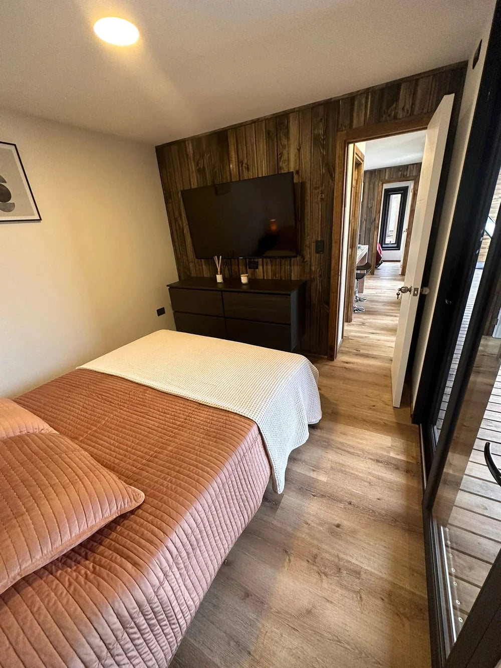 Modulo Abitativo "SURF BOX" 30 mq – Design Contemporaneo e Comfort Premium