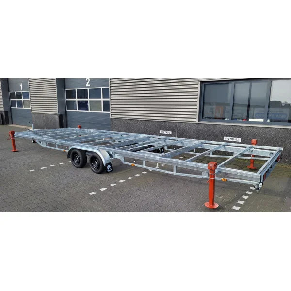 Pianale Rimorchio Modulare 7,80m x 2,44m per Tiny House con Triplo Asse Rinforzato