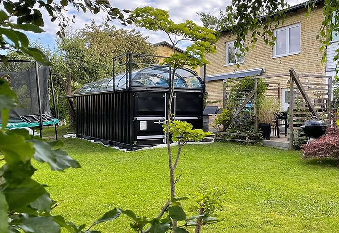 Soluzione Piscina Container 20 Piedi "Plug & Play" per Tutte le Stagioni